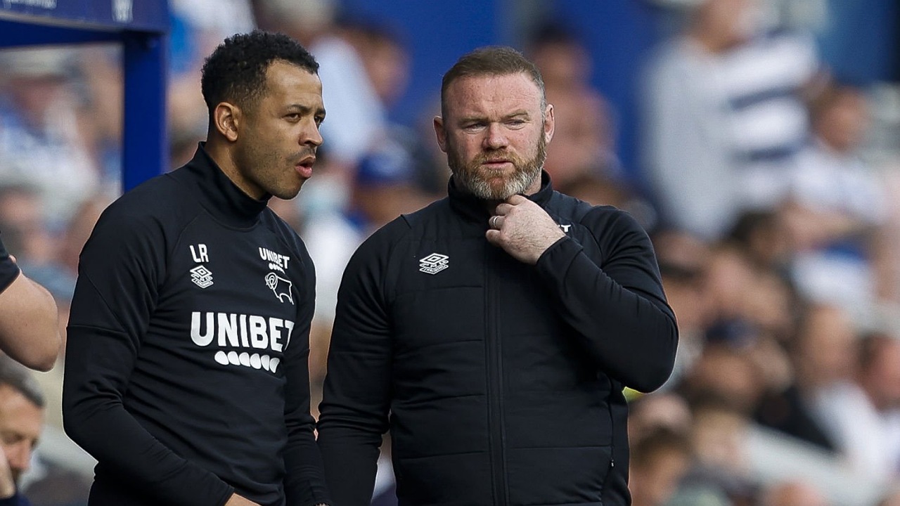 Liam Rosenior dan Wayne Rooney saat bekerja sama di Derby County pada 2022