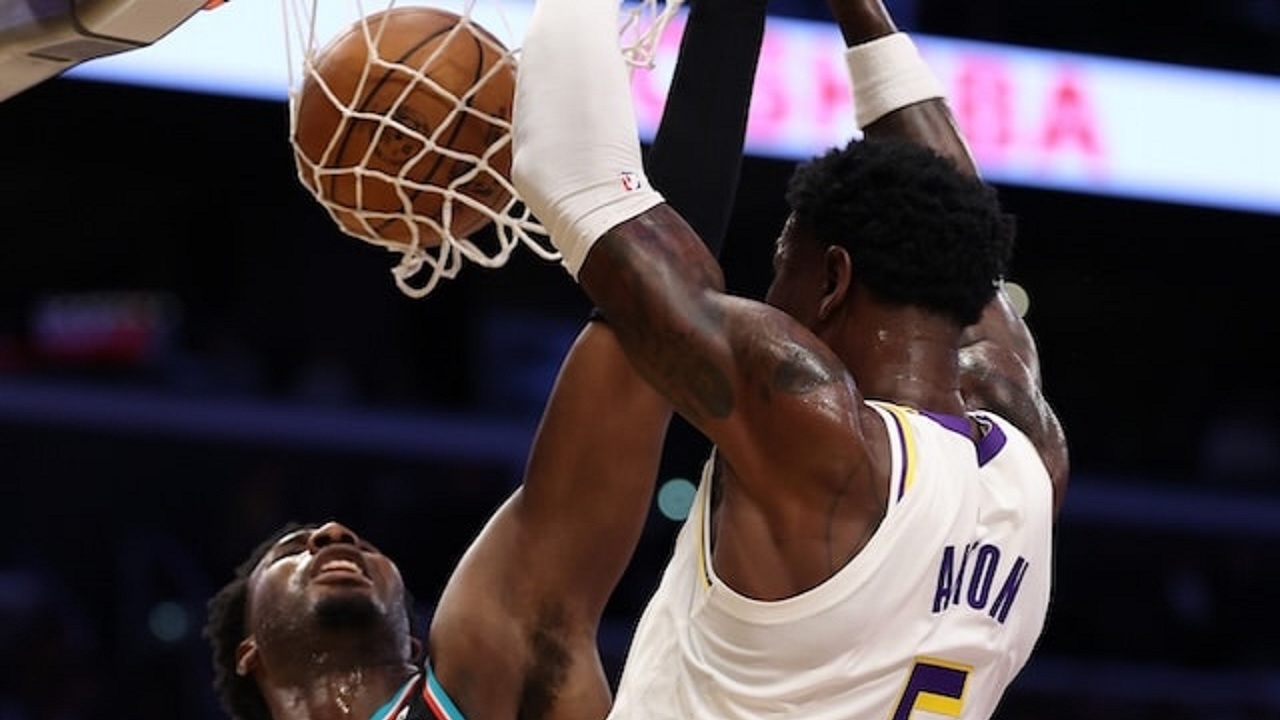 Deandre Ayton Beberkan Kunci Penampilannya Lawan Grizzloes