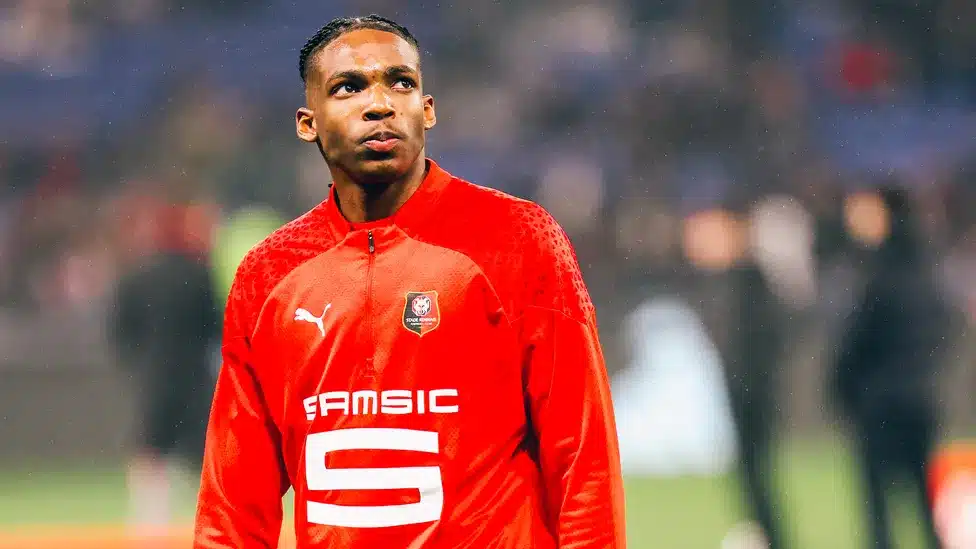 Persaingan Man Utd, Liverpool, dan Chelsea untuk Gaet Jacquet - sumber: (footballtalk)