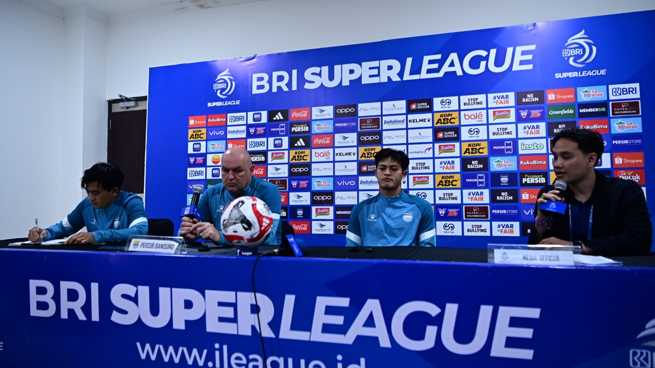 Pemain dan pelatih Persib komentari penerangan di Stadion Brawijaya