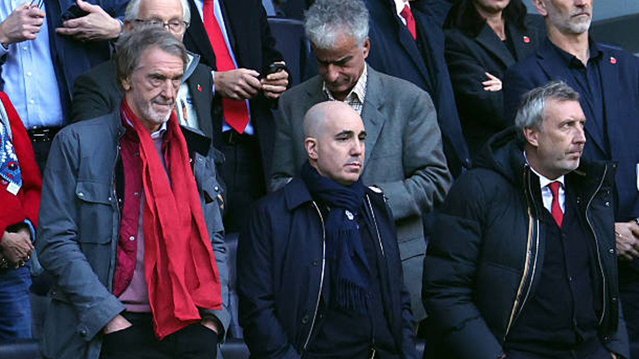 Lee Sharpe Sarankan Manchester United Rekrut Pelatih Berpengalaman