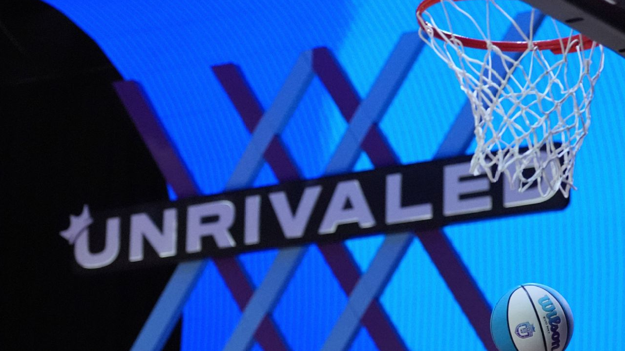 Presiden Unrivaled Alex Bazzell yakin pertumbuhan basket putri membuka ruang bagi kedua liga untuk berkembang bersama. (Foto: AP)