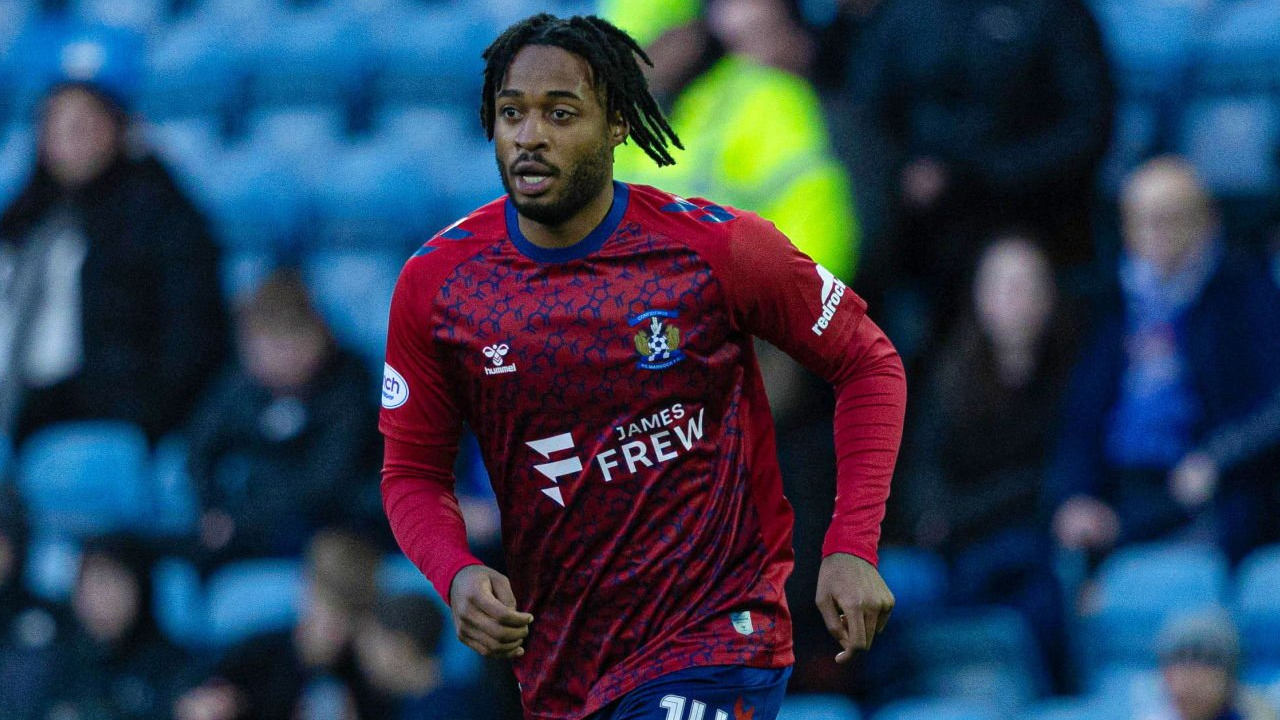 Pulang dari Forest Green Rovers, Liverpool Sambut Kembalinya Gelandang Ini