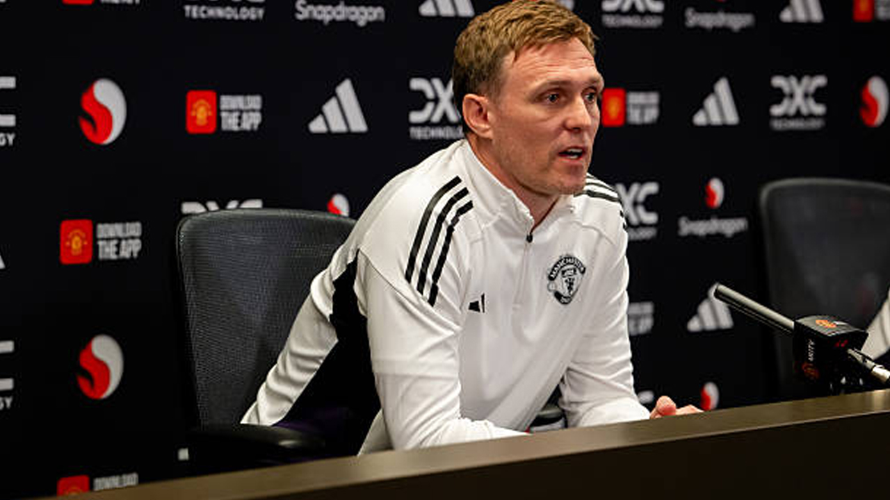 Harus Kebal Kritik, Darren Fletcher Soroti Tekanan di Manchester United