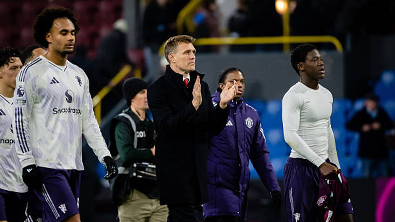 Buang Kemenangan, Darren Fletcher Merasa Dominasi Man United Jadi Sia-sia