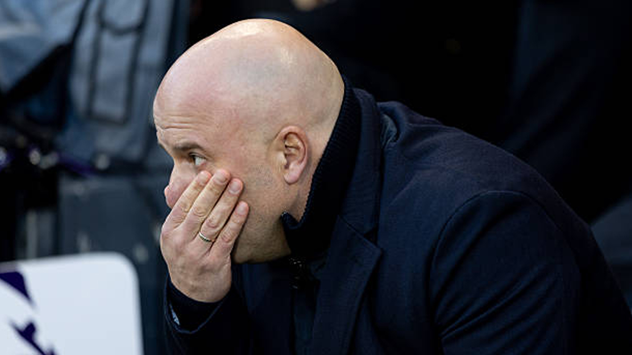 Enggan Diskusi, Arne Slot Hindari Bicara Soal Spekulasi Transfer Liverpool