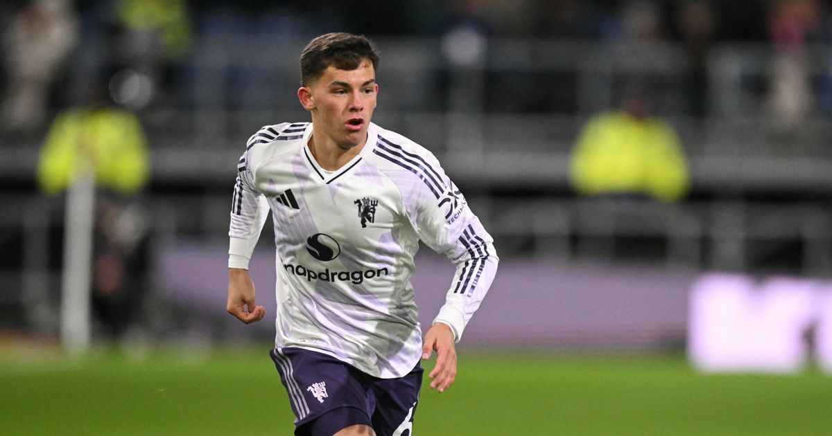 Pesan Darren Fletcher untuk Shea Lacey Sebelum Tampil Memukau - sumber: (manchestereveningnews)