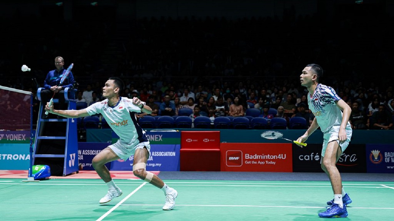 Fajar/Fikri susah payah tembus semifinal Malaysia Open 2026.