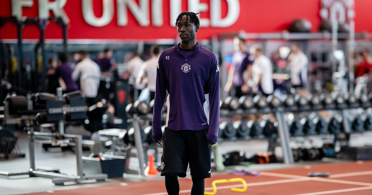 Manchester United Putuskan Nasib Kone di Bursa Januari - sumber: (manchestereveningnews)