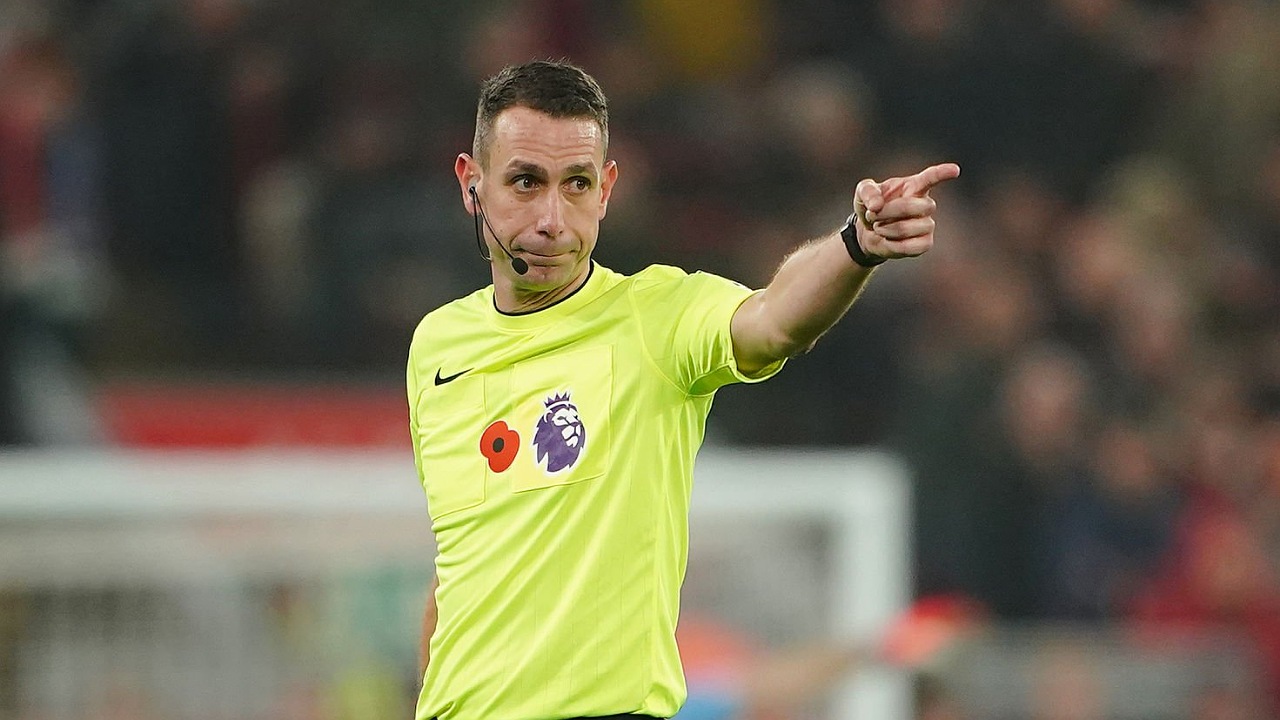 Mantan wasit Premier League, David Coote