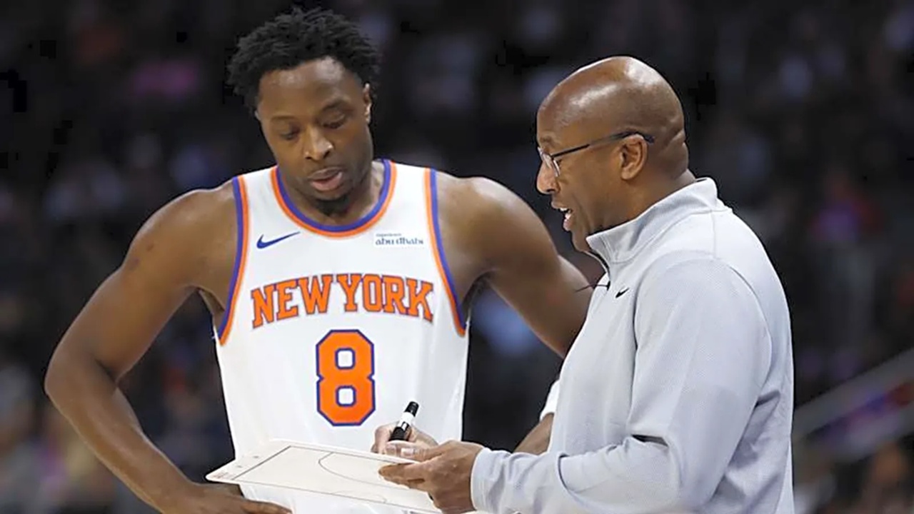 Mike Brown Puji Pemain Knicks Usai Akhiri Kekalahan Beruntun