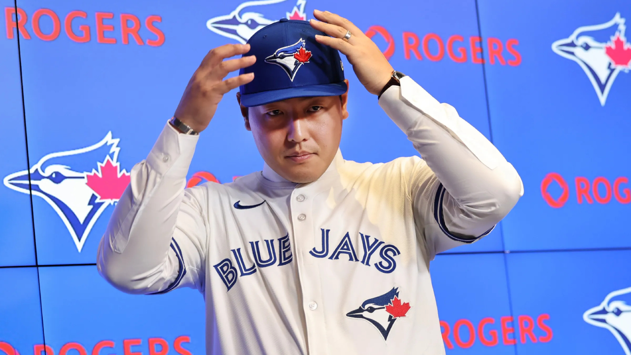 Kazuma Okamoto dikontrak Blue Jays untuk durasi empat tahun senilai 60 juta dolar AS. (Foto: AP)