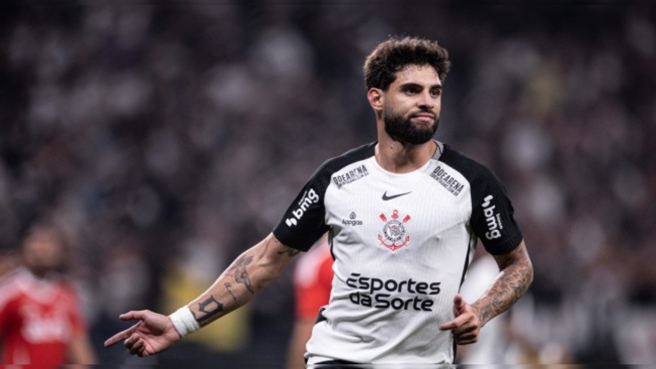 Striker incaran Lazio