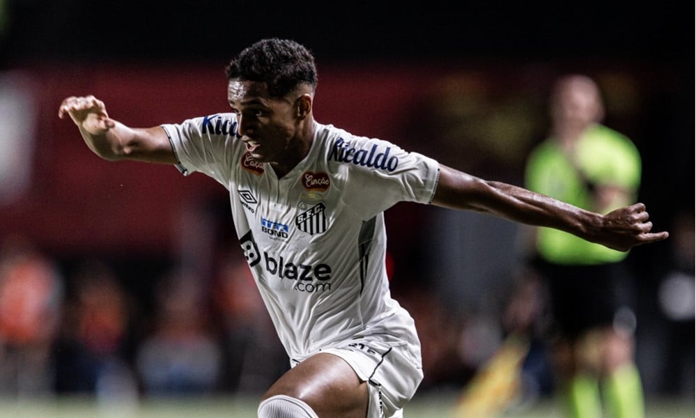 Tottenham Sepakati Transfer Souza dari Santos - sumber: (footballtalk)