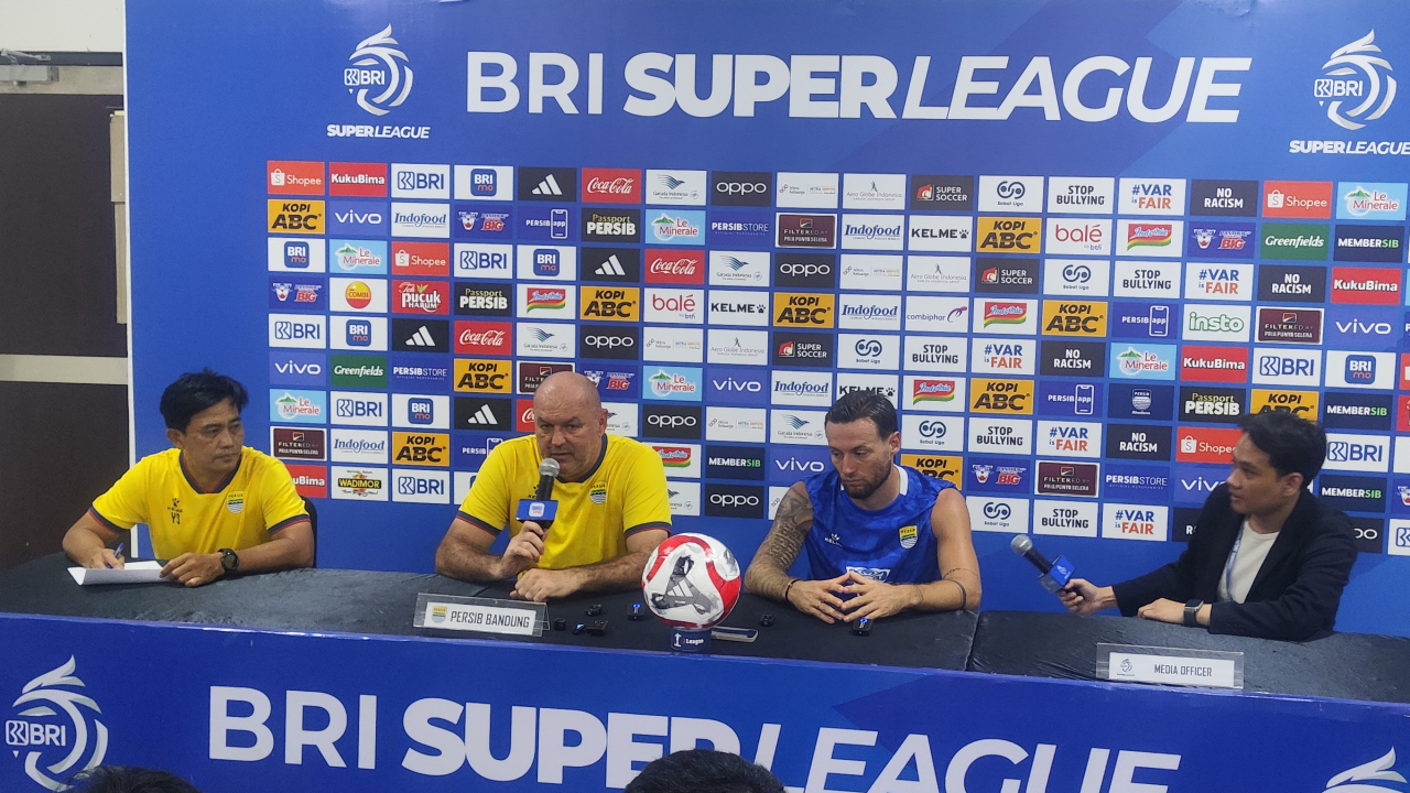 Pelatih Persib, Bojan Hodak