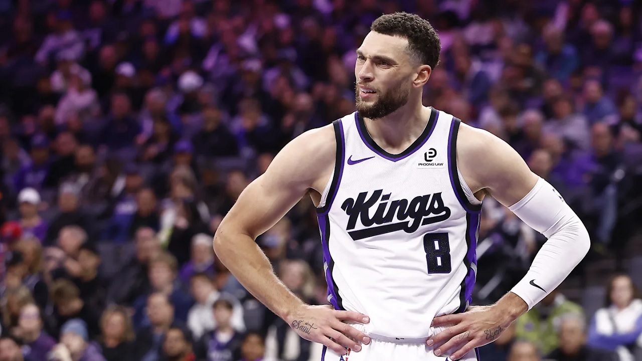 Zach Lavine frustasi usai Kings kalah telak dari Warriors.