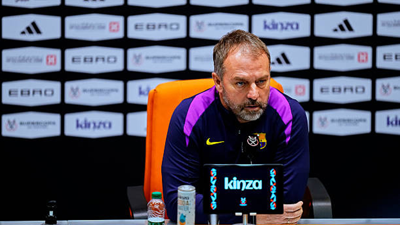 Barcelona Dijagokan Juara, Hansi Flick Nilai Final Bukan Soal Tim Favorit