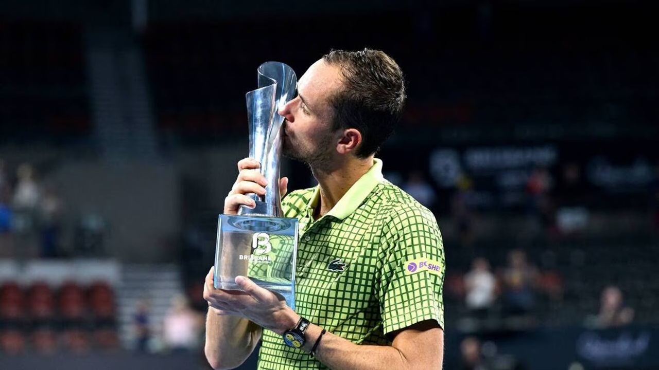 Beraksi Di Brisbane, Daniil Medvedev Kembali Masuki Jajaran Juara