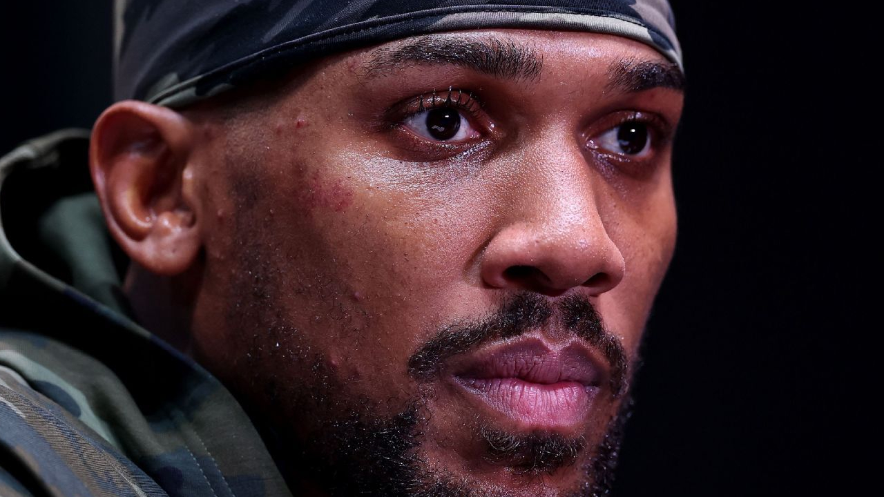 Eddie Hearn Beri Pembaruan soal Anthony Joshua: “Dia Perlu Waktu”