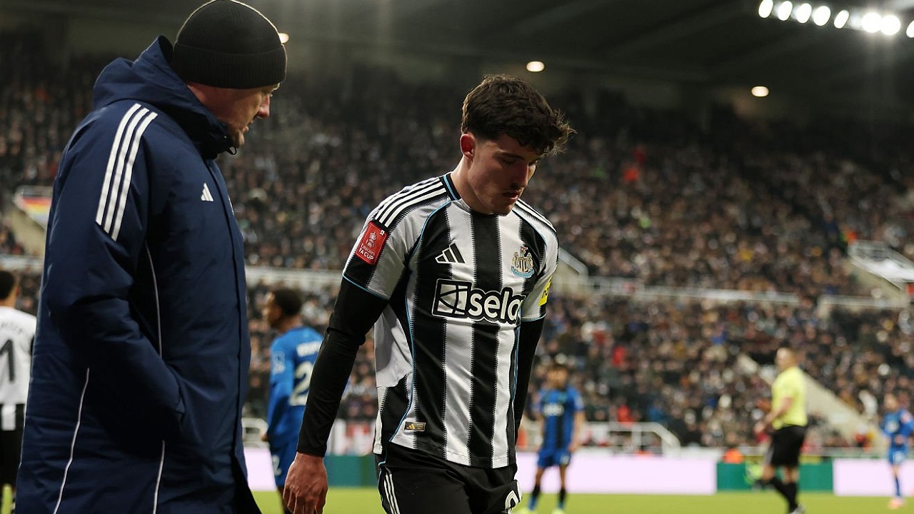 Eddie Howe mengabarkan kondisi Tino Livramento