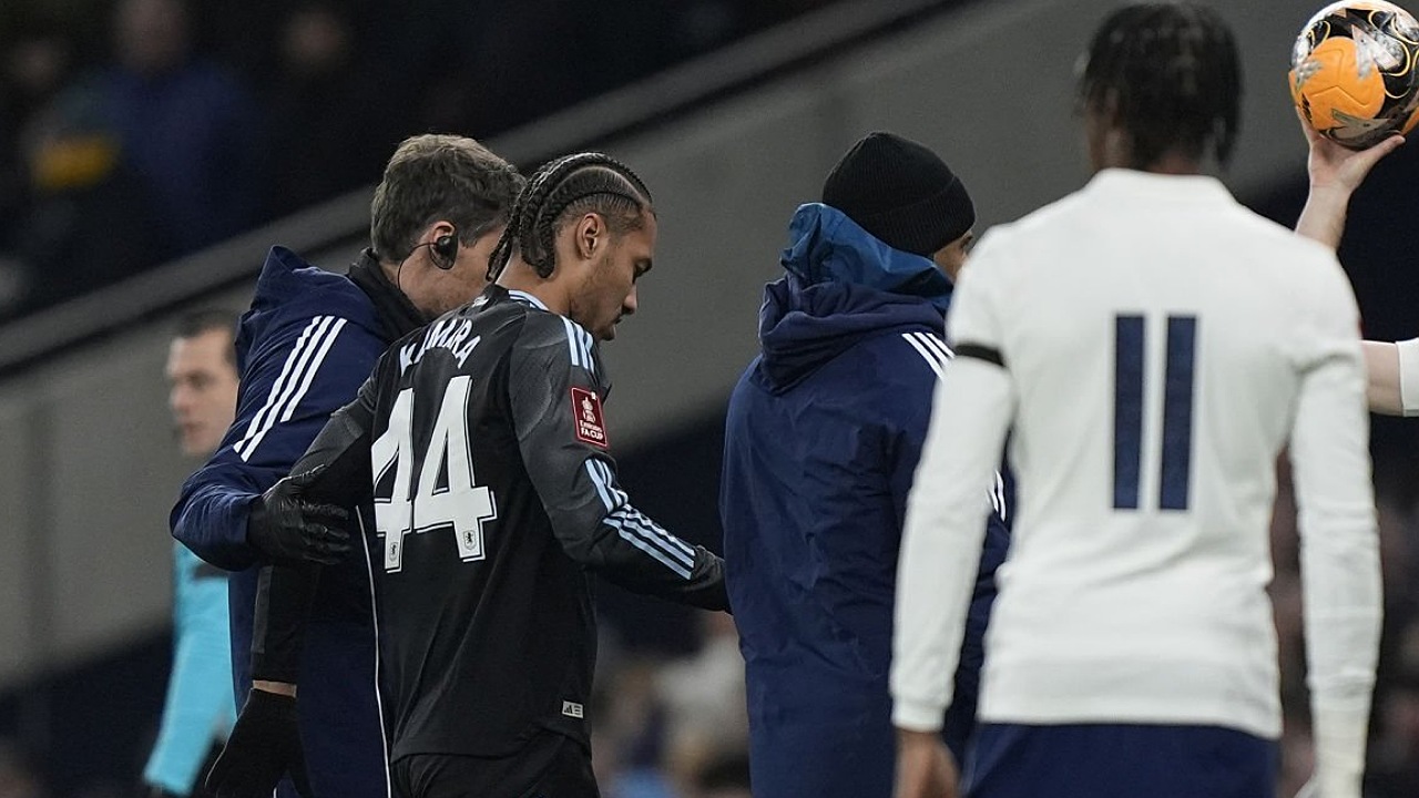 Gelandang Aston Villa, Boubacar Kamara