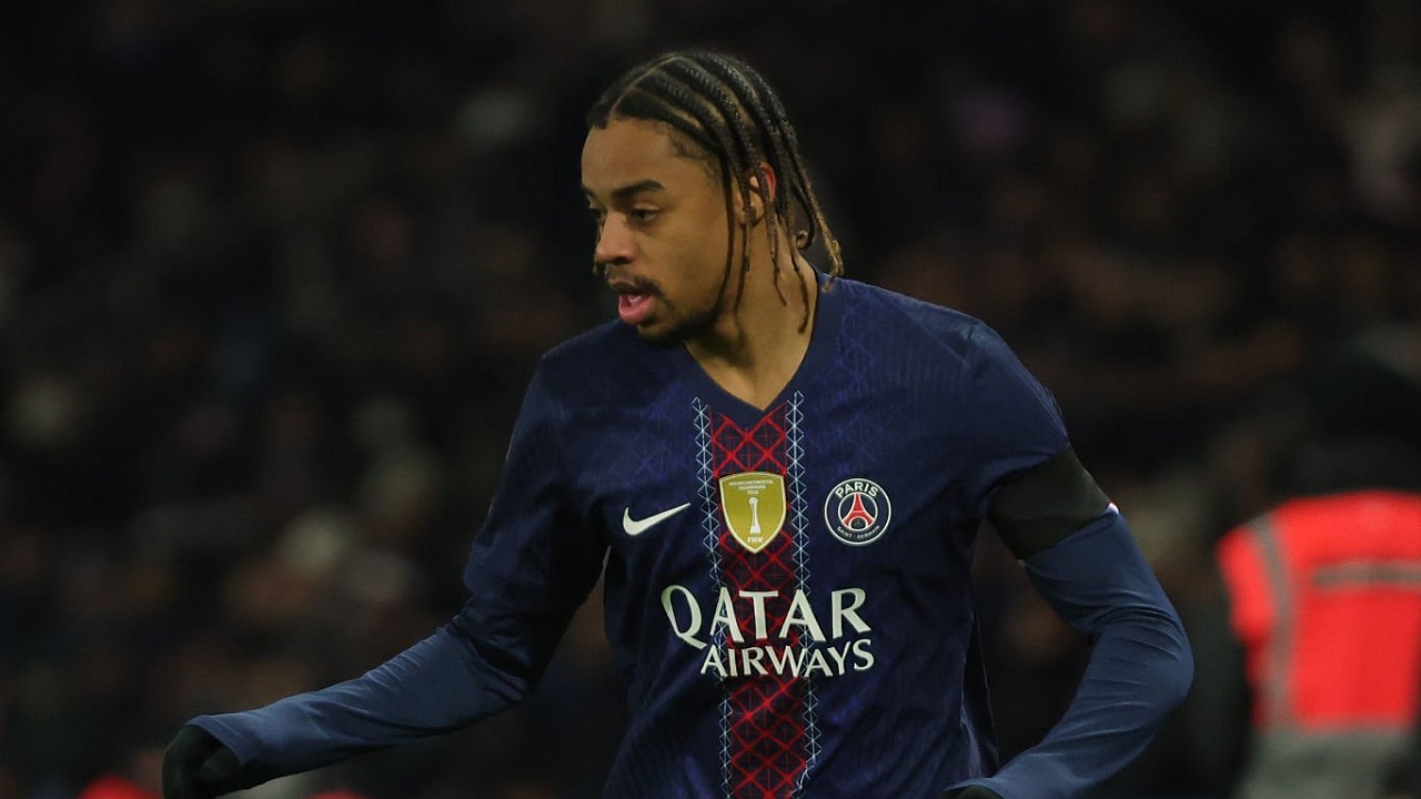 Arsenal memburu winger PSG, Bradley Barcola