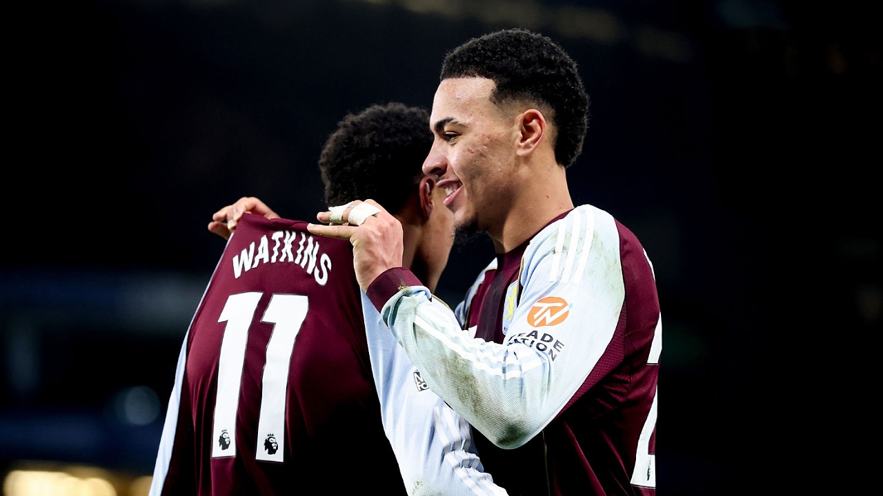 Morgan Rogers dan Ollie Watkins