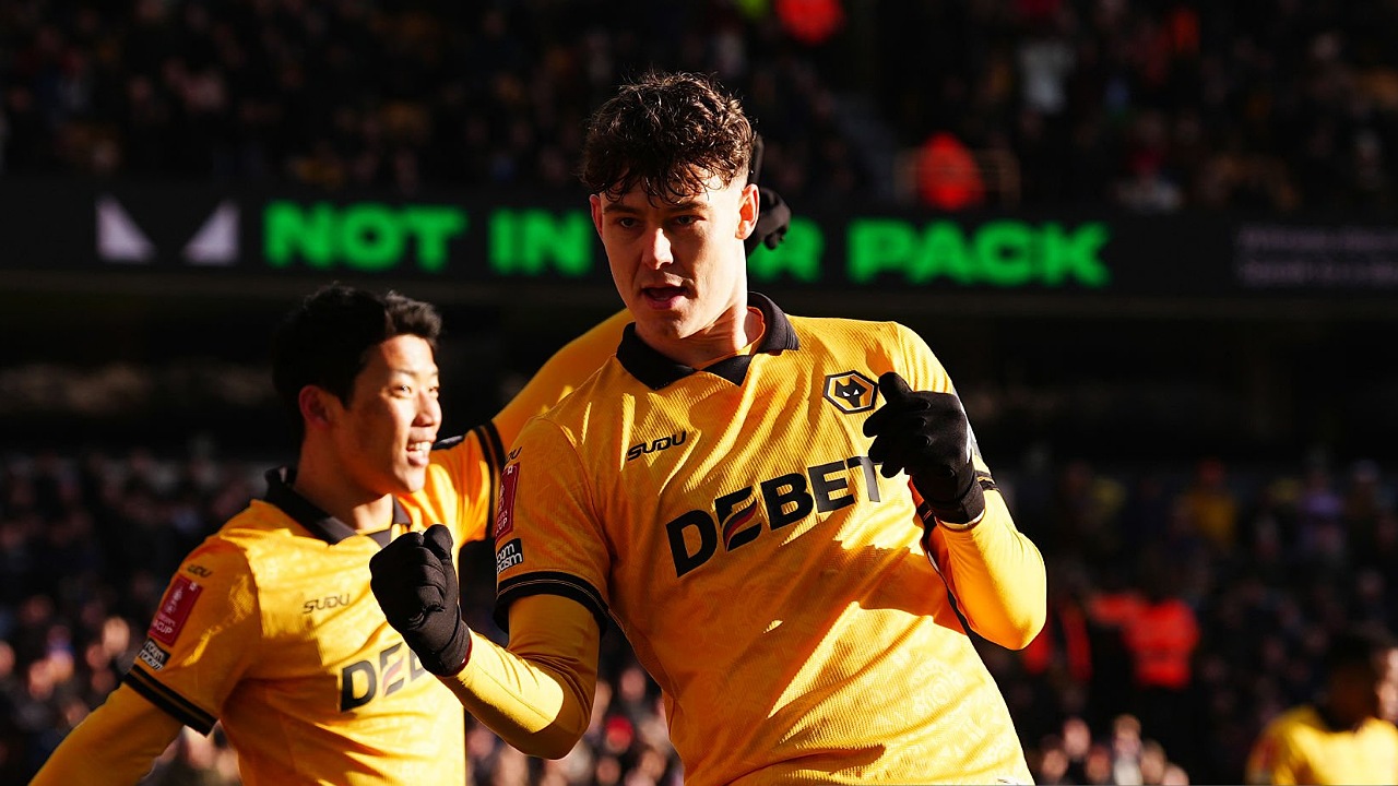 Jorgen Strand Larsen dipuji manajer Wolves, Rob Edwards