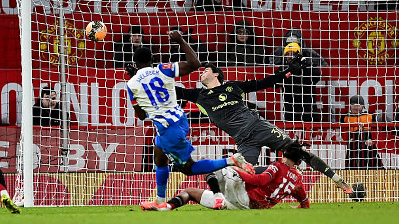 Welbeck Hantam Mantan Klub, Brighton Singkirkan MU di Piala FA