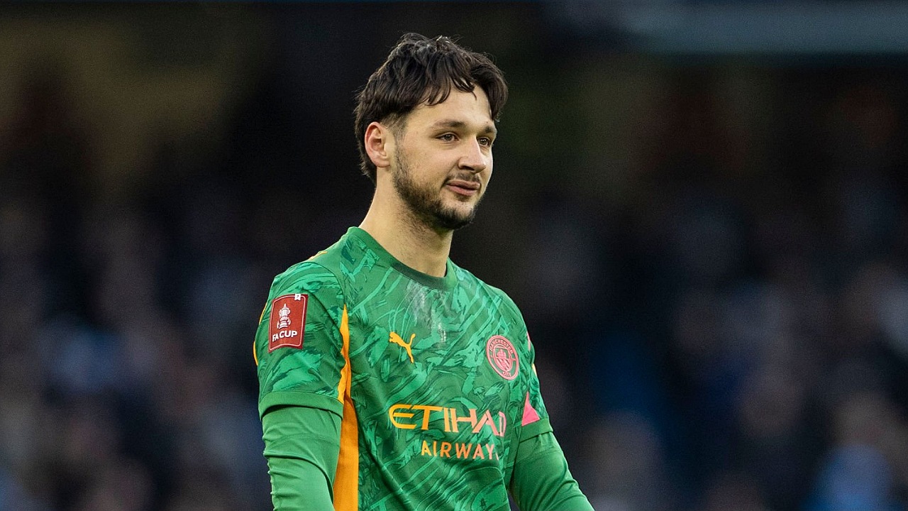 Eddie Howe gagal membawa James Trafford ke Newcastle United