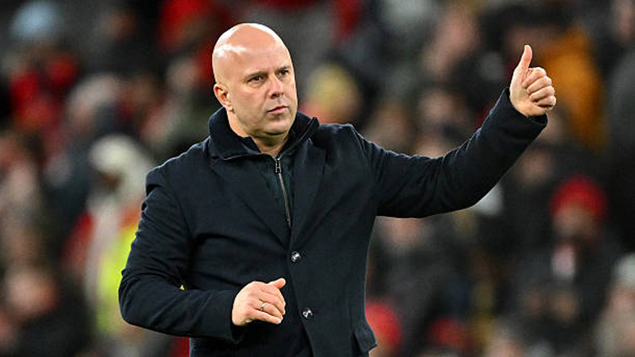 Evaluasi Jujur Arne Slot Usai Kemenangan Besar Liverpool di Piala FA