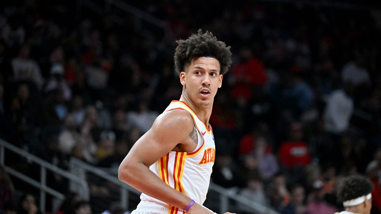 LeBron James salut dengan peningkatan performa dari Jalen Johnson.