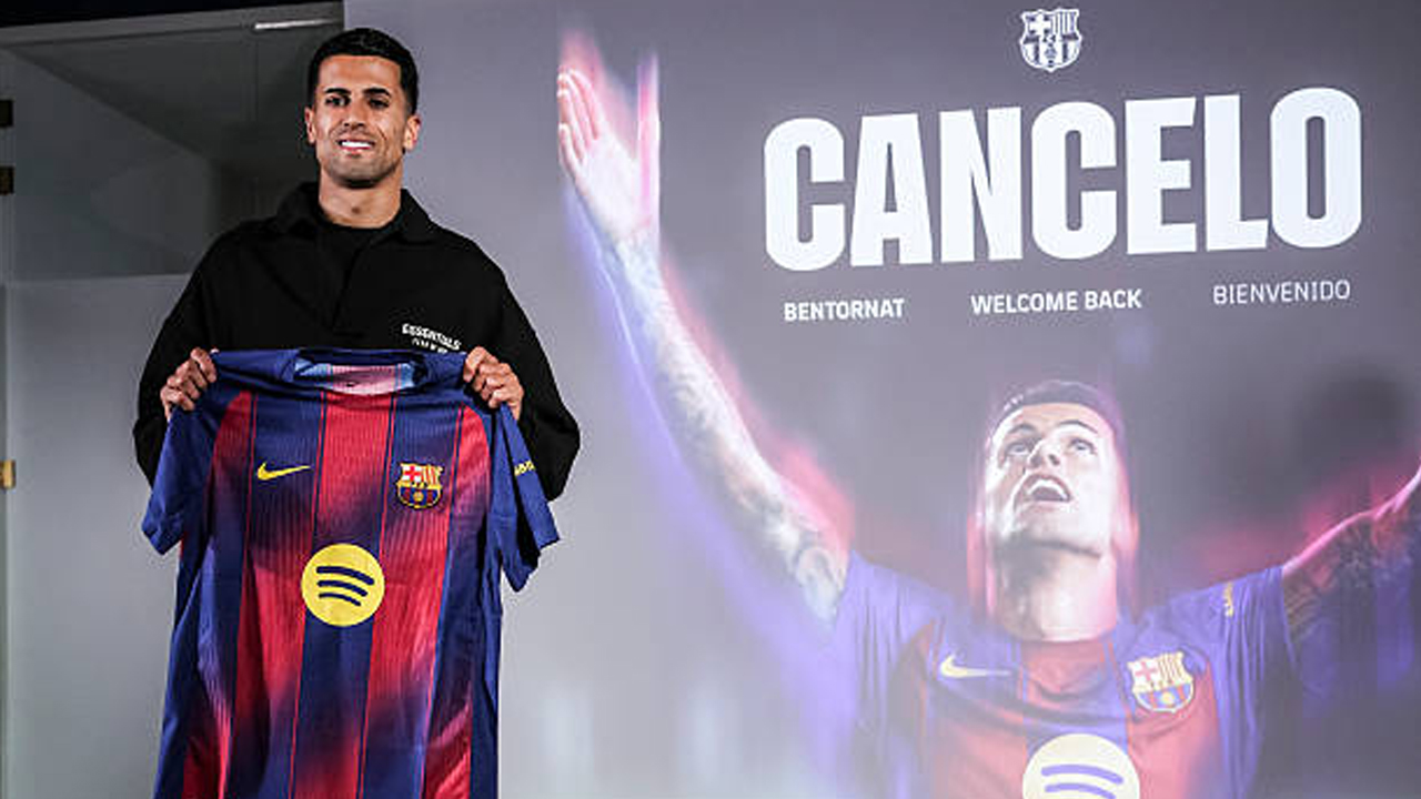 Dipinjamkan ke Barcelona, Joao Cancelo Buka Peluang Transfer Permanen