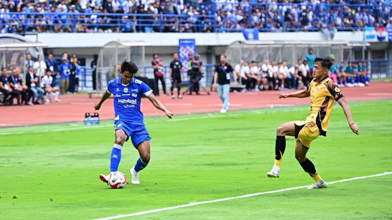 Bek Kanan Persib, Kakang Rudianto