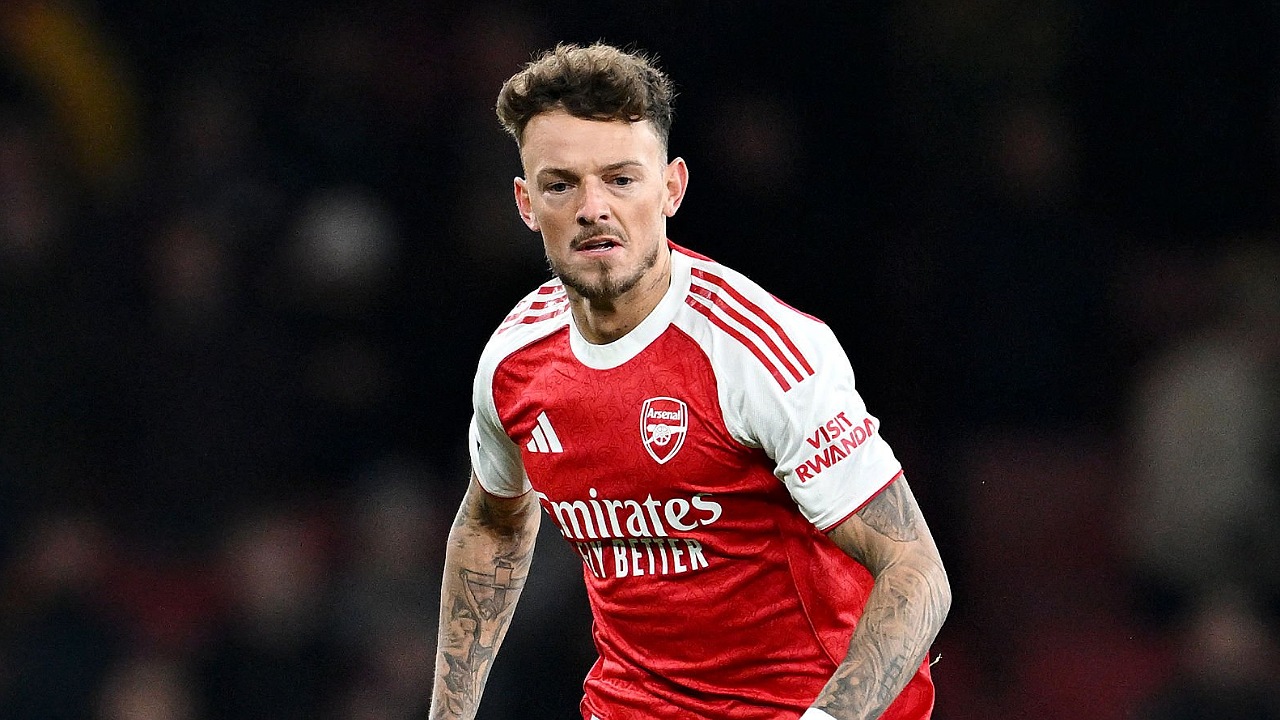 Liverpool Butuh Bek, Murphy Sebut Ben White Bisa Tergoda