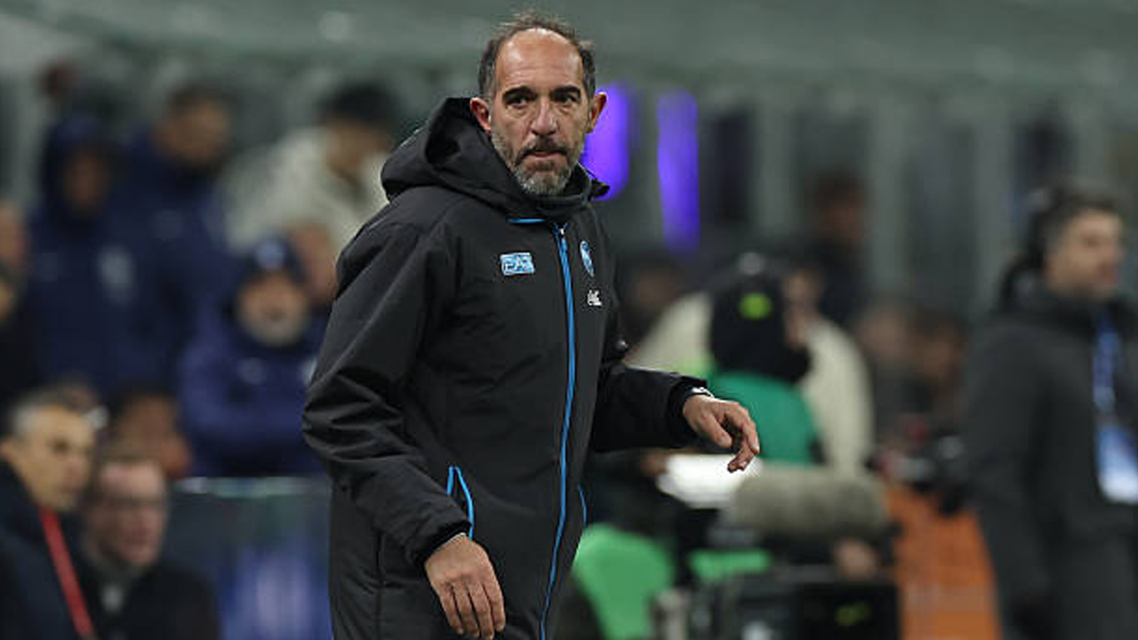 Puji Kondisi Fisik Napoli, Cristian Stellini Akui Pilihan Rotasi Terbatas