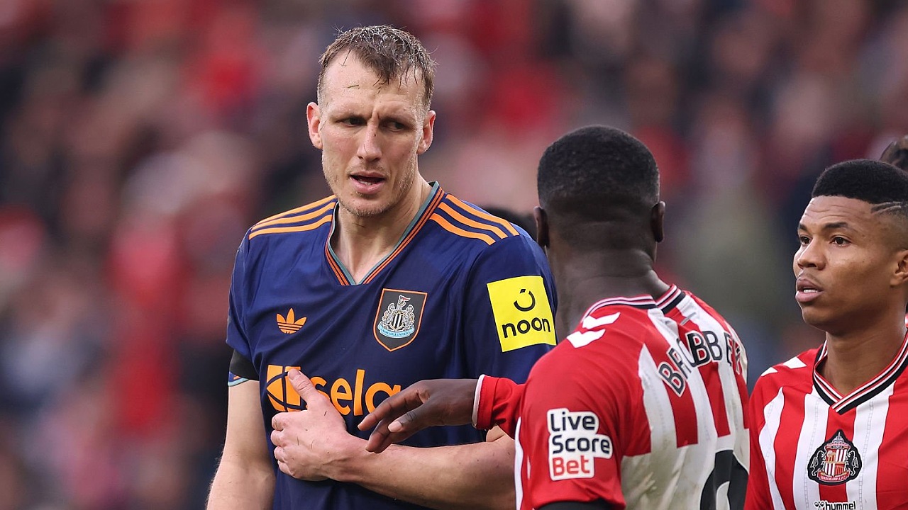 Bek Newcastle United, Dan Burn