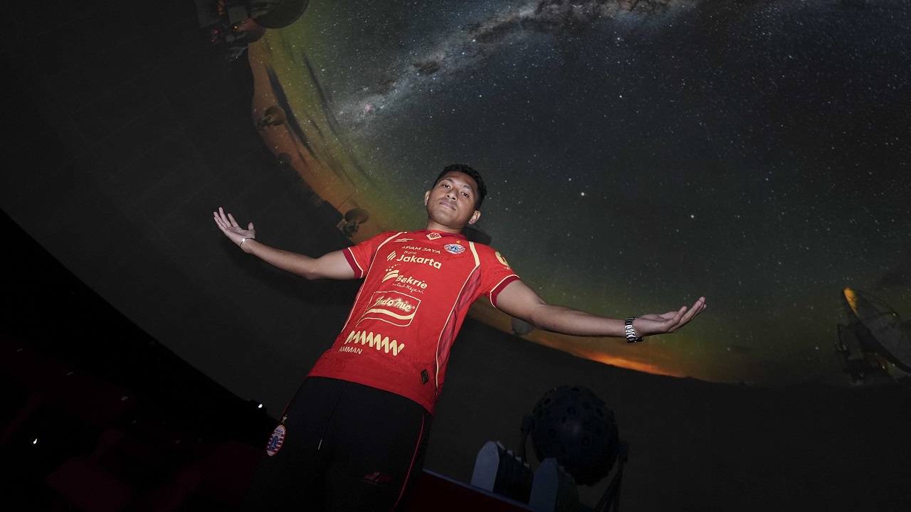 Fajar Fathurrahman resmi diperkenalkan sebagai pemain anyar Persija Jakarta