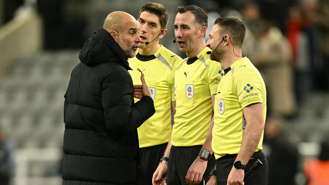 Gol City Dianulir, Gary Neville Nilai Kemarahan Pep Guardiola Beralasan