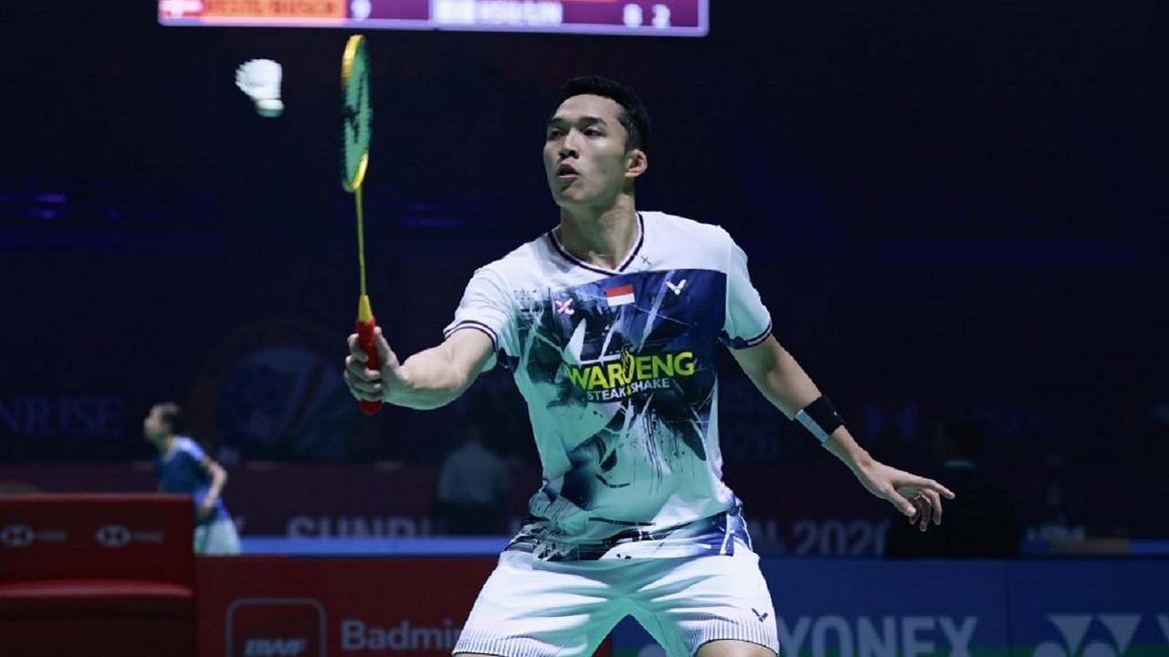 Jonatan Christie protes soal aksi memetik bulu shuttlecock dari Jia Heng Jason Teh.