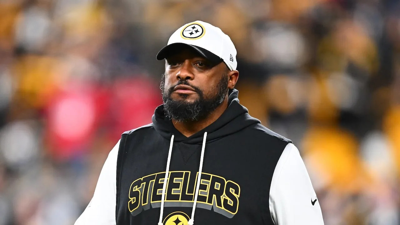 Mike Tomlin, yang kini berusia 53 tahun, menyebut keputusan itu diambil setelah melalui banyak pertimbangan dan refleksi. (Foto: AP)
