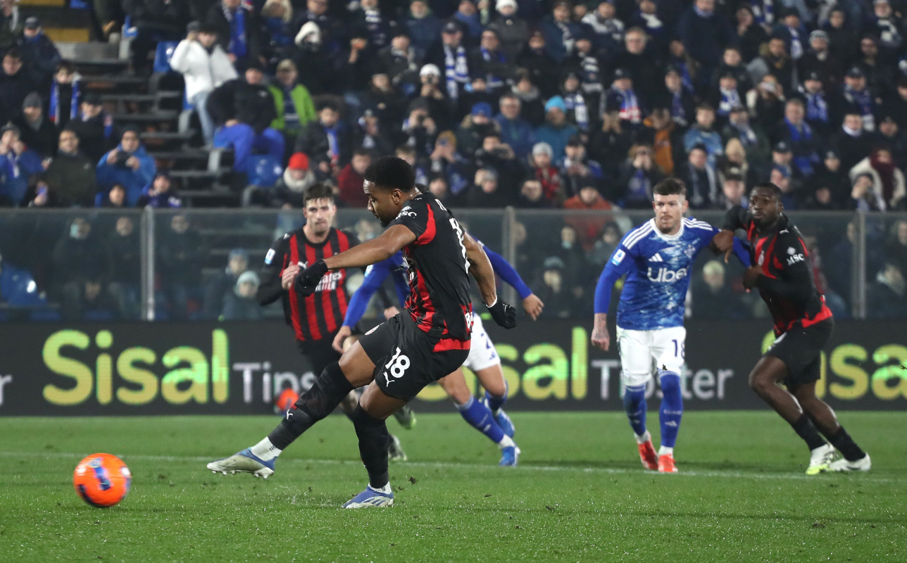 Allegri Memilih Nkunku Ambil Penalti Milan, Bukan Leao - sumber: (footballitalia)