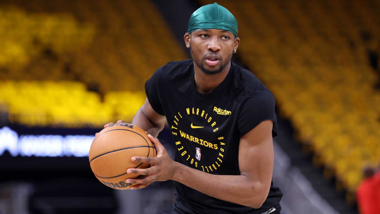 Performa Jonathan Kuminga yang tidak konsisten membuatnya terdegradasi ke rotasi bawah. (Foto: AP)