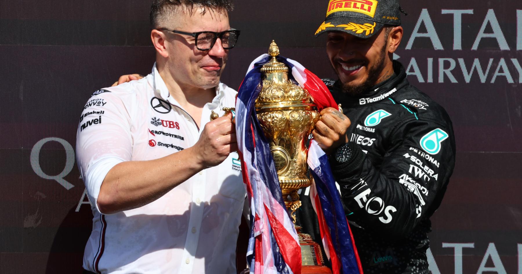Lewis Hamilton Tidak Akan Bersama Bonnington di Ferrari - sumber: (racingnews365)