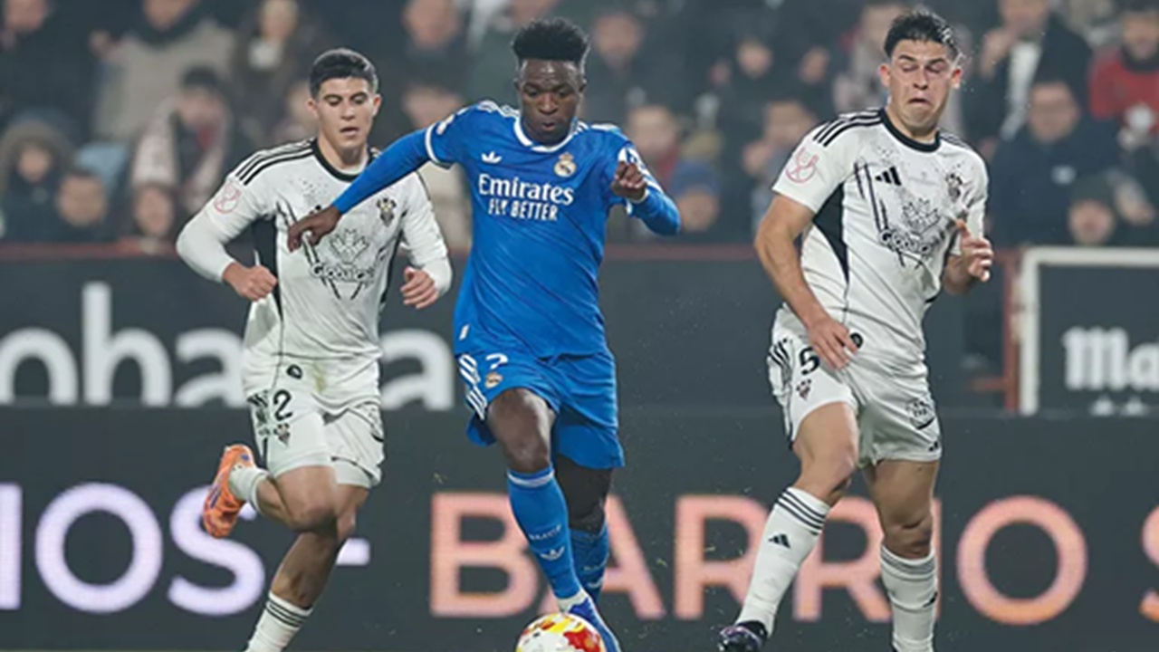 Vinicius Jr Dinilai Tidak Cocok Jadi Ikon Real Madrid