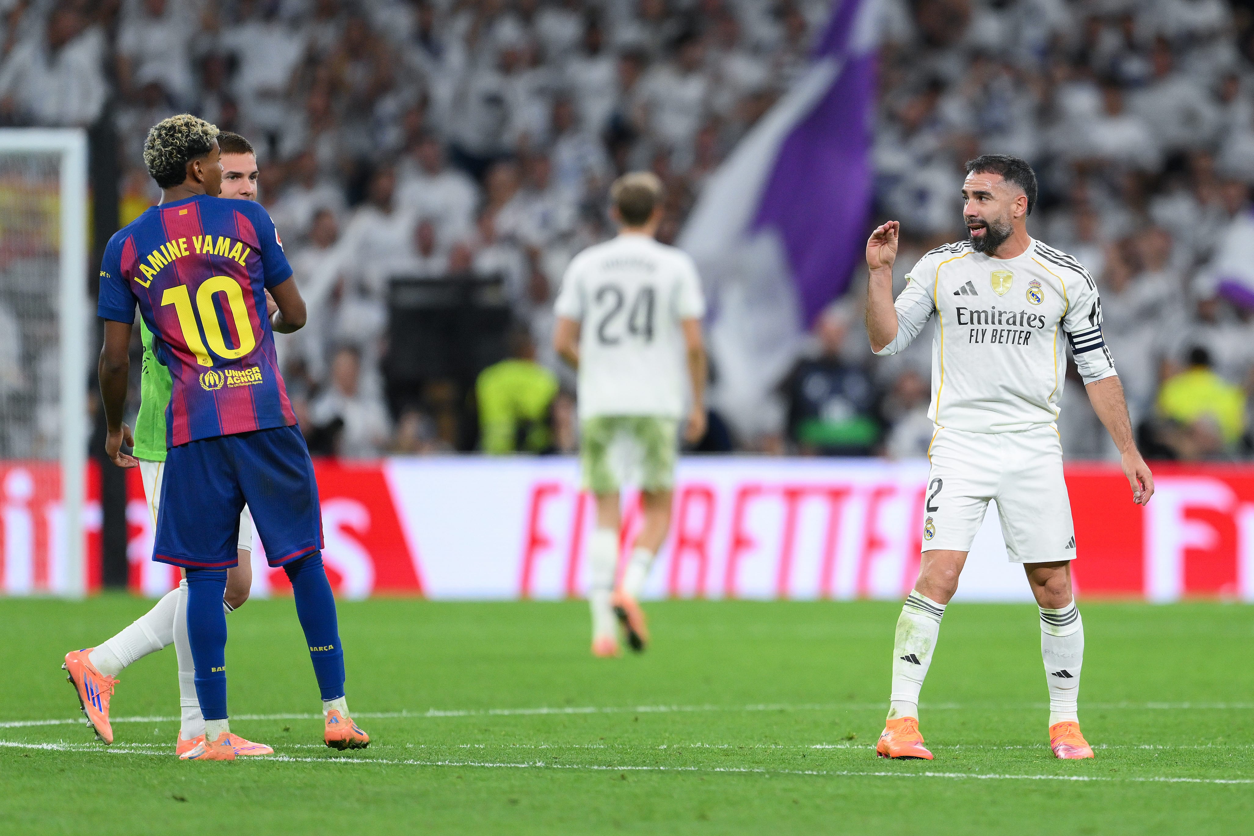 Spanyol Khawatirkan Konflik Pemain Barcelona dan Real Madrid - sumber: (footballespana)