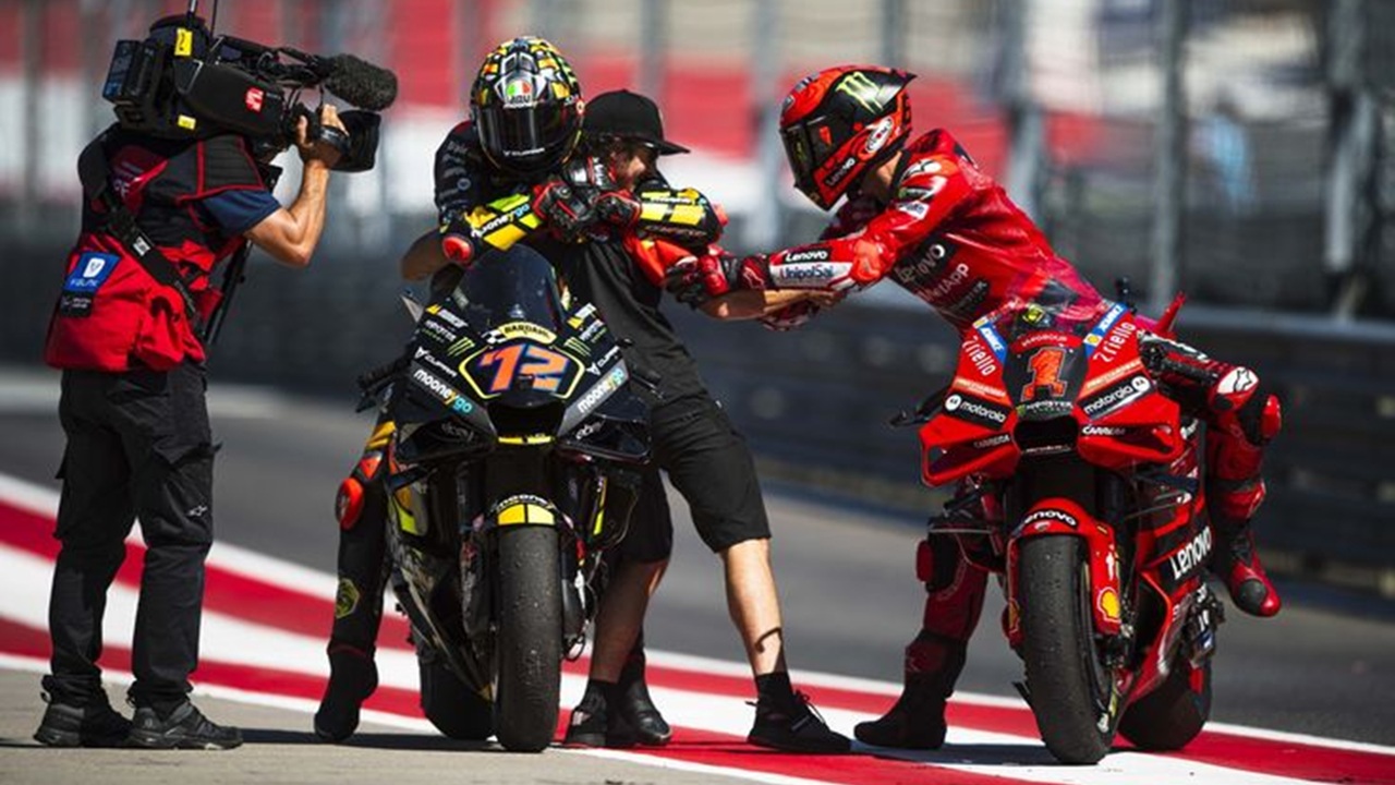 Marco Bezzecchi dan Marc Marquez
