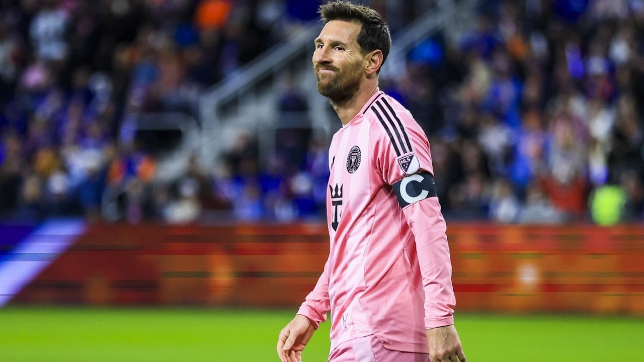 Bos Al Ittihad Siap Tawarkan Kontrak Fantastis demi Rekrut Lionel Messi