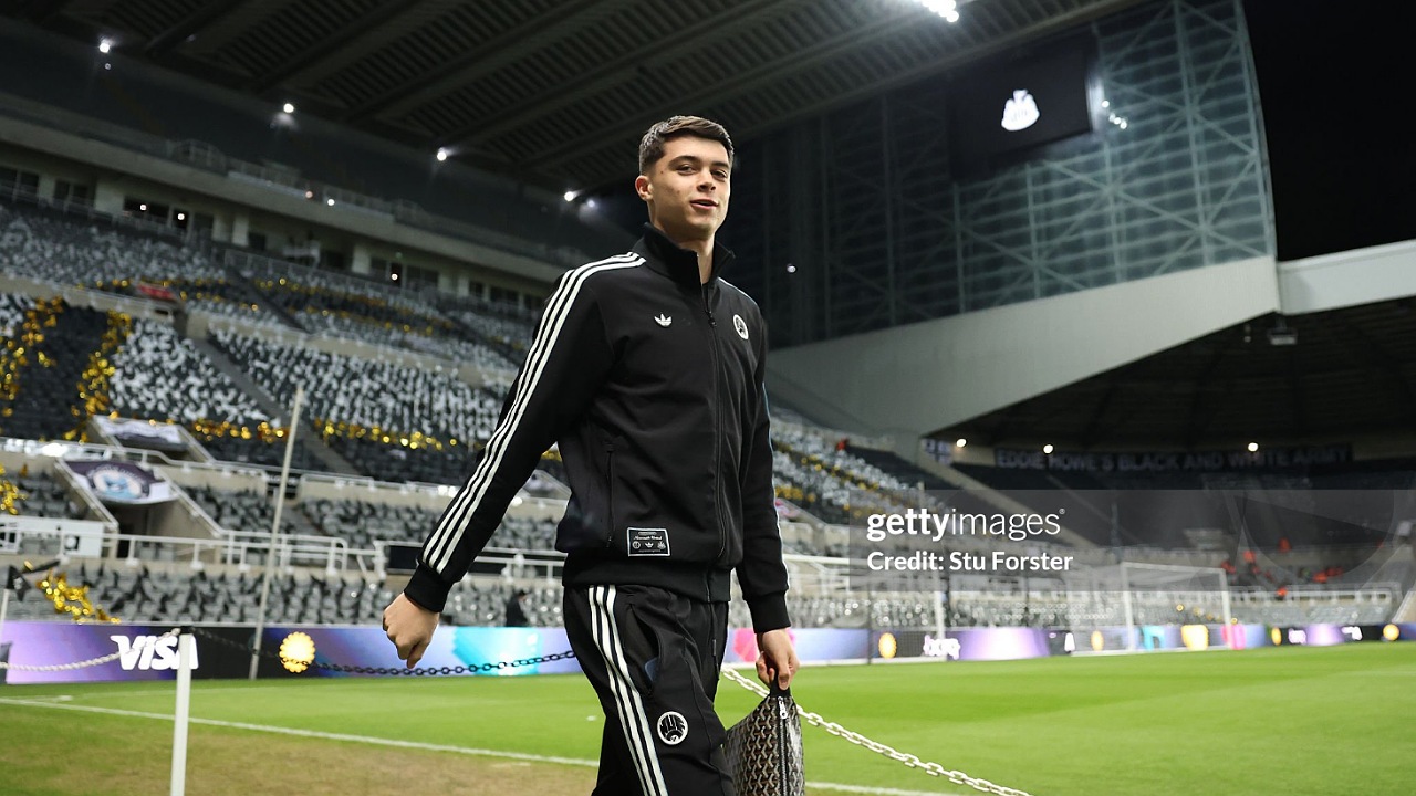 Lewis Miley jadi andalan Eddie Howe di Newcastle