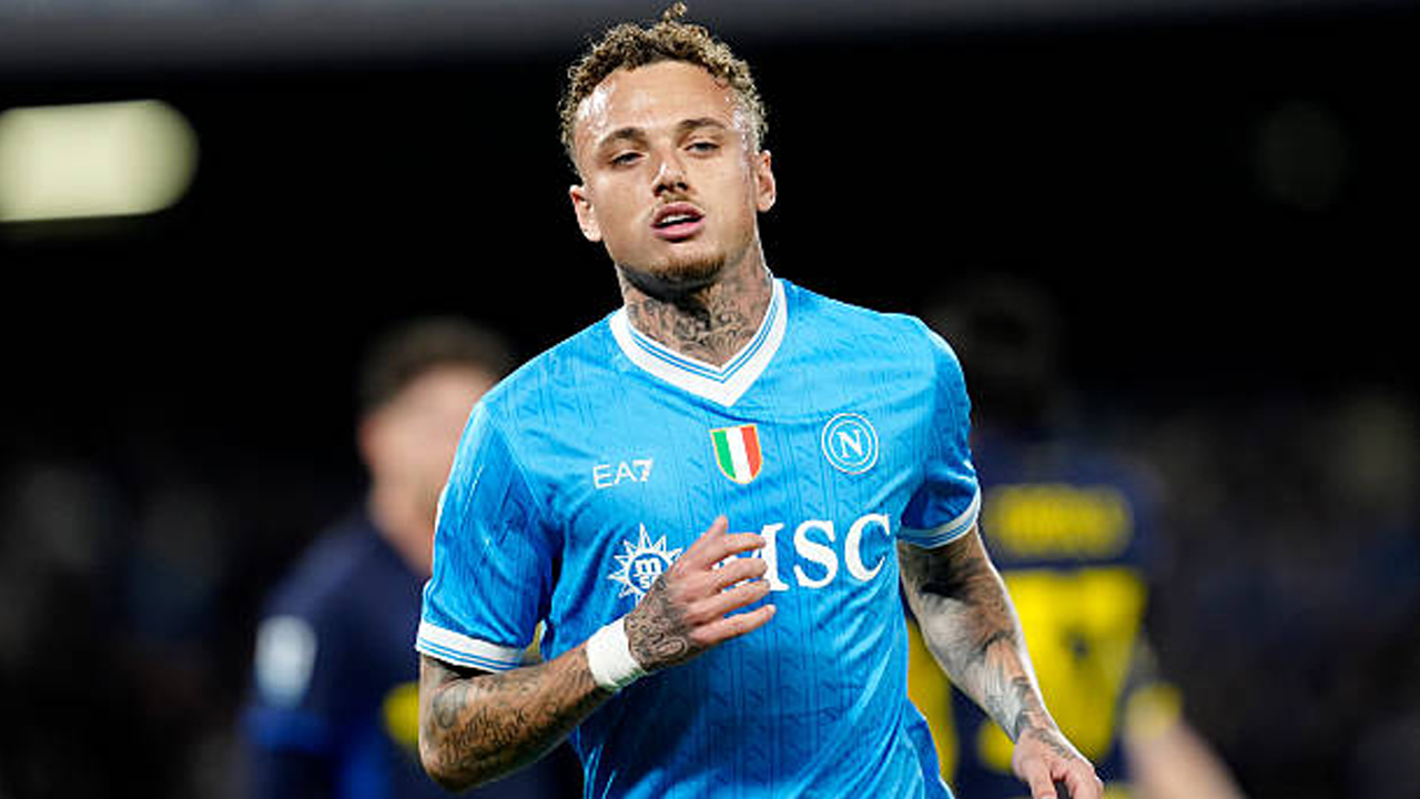 Galatasaray Percepat Pembicaraan untuk Datangkan Noa Lang dari Napoli